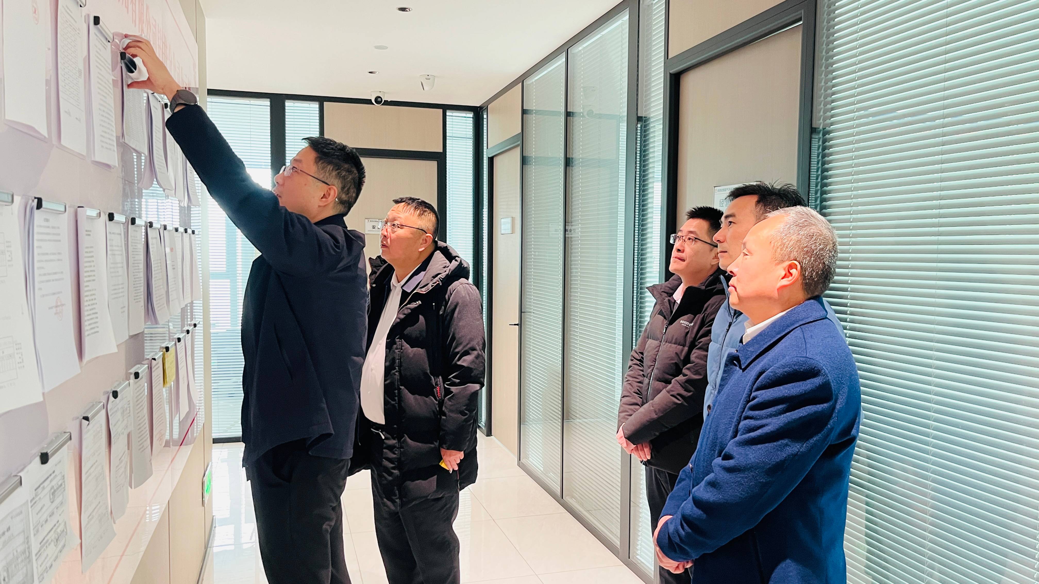 牛鸿波调研民主治理事情(1).jpg